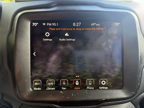 Used 2023 Jeep Renegade Latitude AWD/4WD image 43