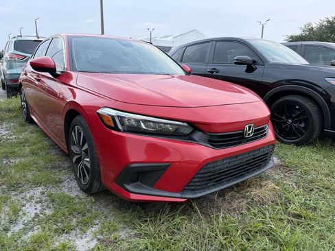 Used 2023 Honda Civic EX image 2