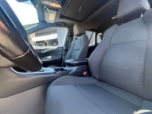Used 2021 Toyota RAV4 SE w/ Weather & Moonroof Package AWD/4WD image 25