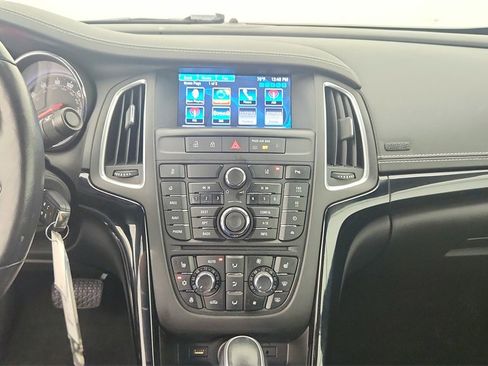 Used 2019 Buick Cascada Premium image 22