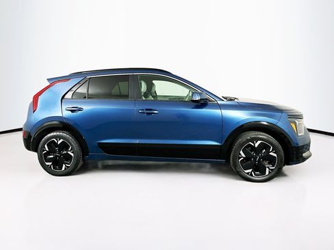 Used 2023 Kia Niro Wind w/ Wind Preserve Package FWD image 10