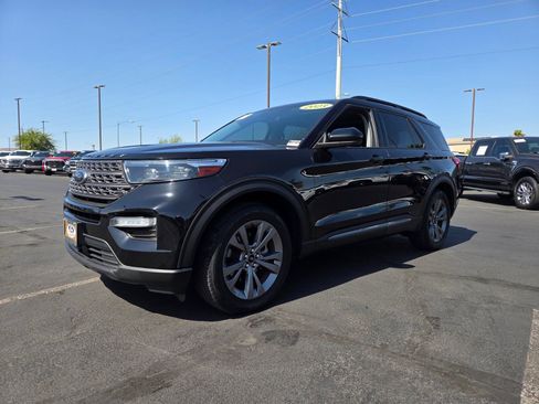 Certified 2023 Ford Explorer XLT w/ Equipment Group 202A RWD image 2