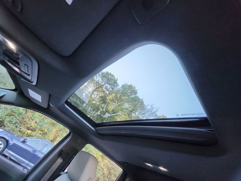 Certified 2021 Chevrolet Silverado 1500 LTZ w/ LTZ Premium Package image 24