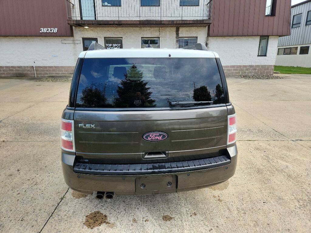 Used 2011 Ford Flex SE FWD image 6