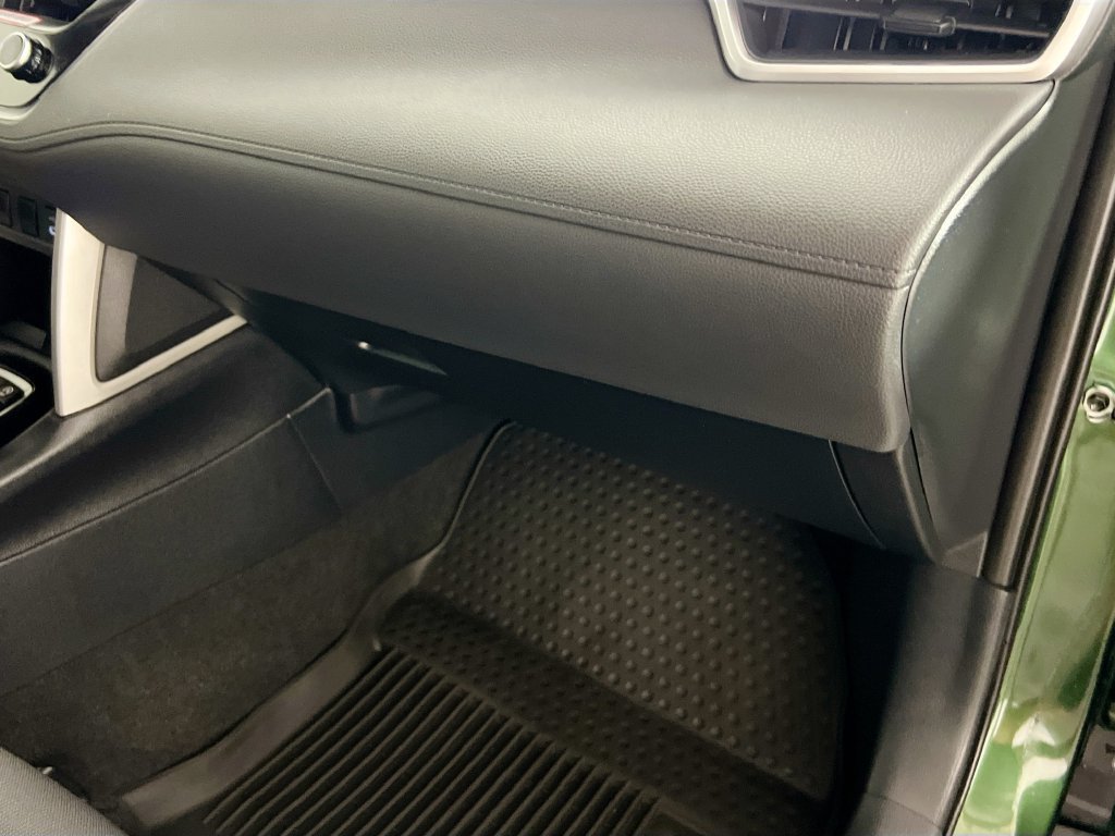Used 2024 Toyota Corolla Cross LE FWD image 31