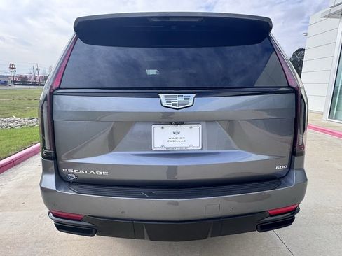Used 2021 Cadillac Escalade Sport image 4