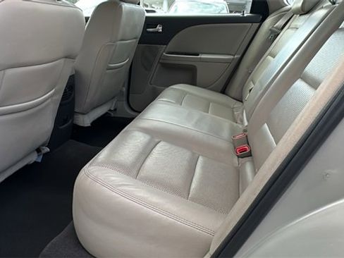 Used 2008 Ford Taurus Limited image 21