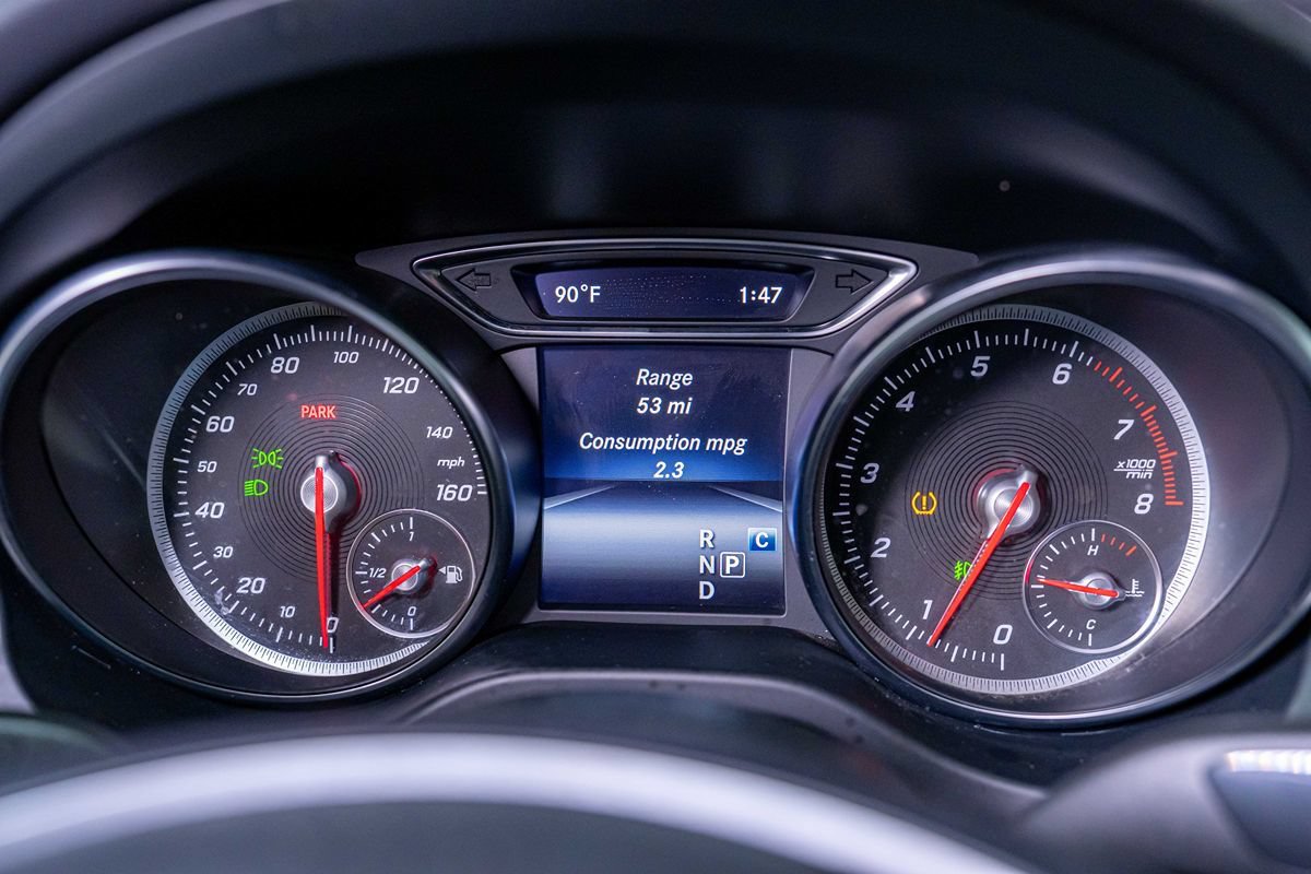 Used 2020 Mercedes-Benz GLA 250 4MATIC w/ Premium Package image 24