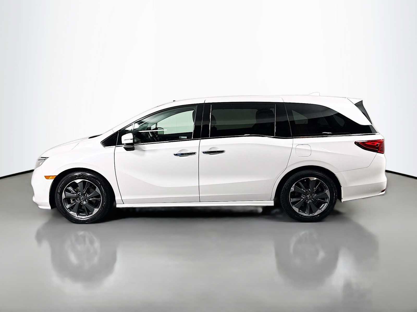 Certified 2023 Honda Odyssey Elite image 4