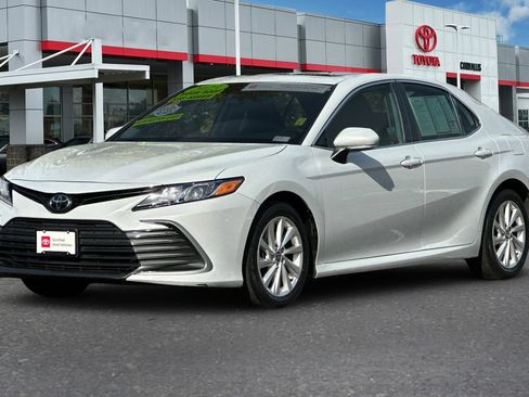 Used 2023 Toyota Camry LE w/ Convenience Package image 8