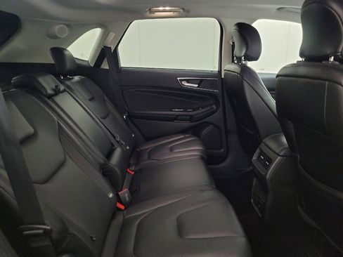 Used 2017 Ford Edge Titanium w/ Equipment Group 301A AWD/4WD image 19
