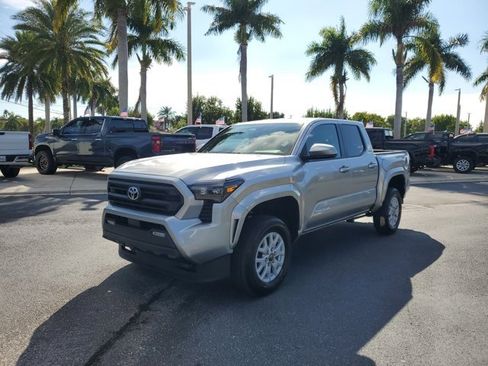 Used 2024 Toyota Tacoma SR5 image 2