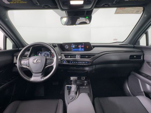 Used 2021 Lexus UX 250h w/ Premium Package image 17