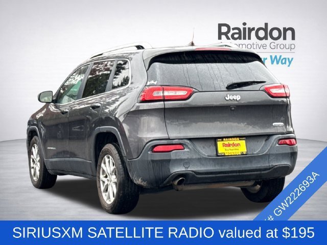Used 2016 Jeep Cherokee Latitude w/ Comfort & Sound Group FWD image 4