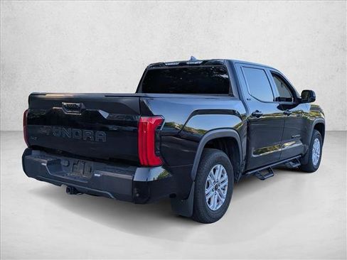 Used 2022 Toyota Tundra SR5 w/ SR5 Premium Package AWD/4WD image 5
