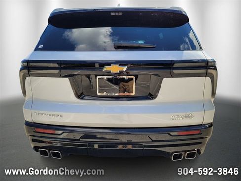 New 2025 Chevrolet Traverse High Country image 4