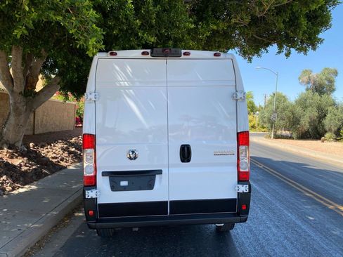 Used 2026 RAM ProMaster 2500 w/ Convenience Group FWD image 5