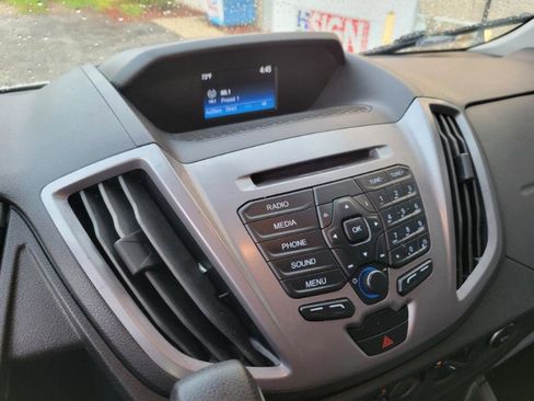 Used 2018 Ford Transit 350 XLT image 43