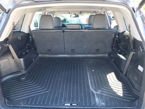 Used 2016 Toyota Highlander XLE image 36