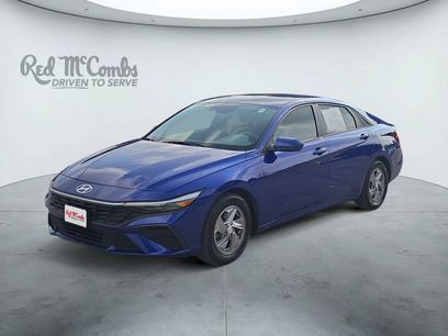 Certified 2025 Hyundai Elantra SE