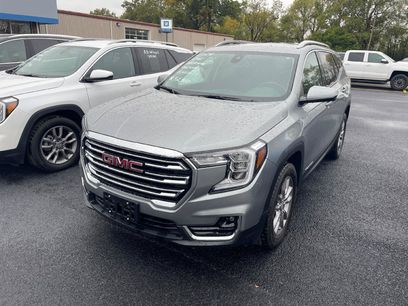 Used 2024 GMC Terrain SLT w/ Infotainment Package II
