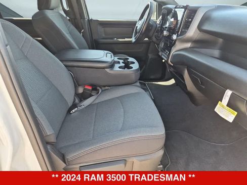 Used 2024 RAM 3500 Tradesman w/ Towing Technology Group AWD/4WD image 20