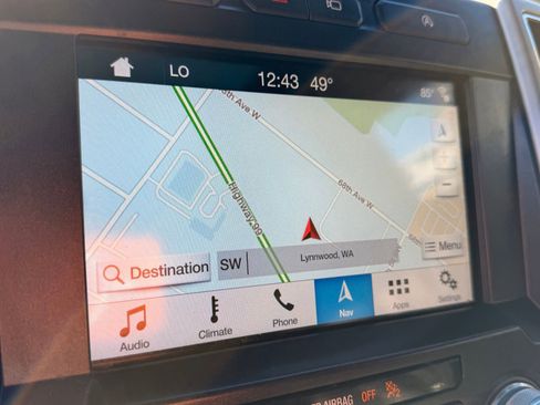 Used 2018 Ford F150 Platinum w/ Equipment Group 701A Luxury image 24