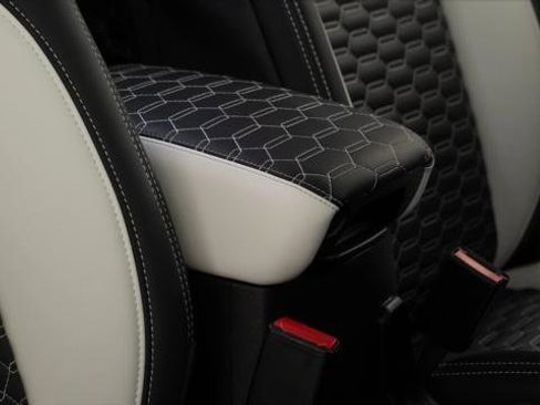 Used 2026 Jeep Gladiator Sport image 39