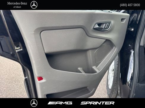 Used 2024 Ford Transit 350 XLT RWD image 20