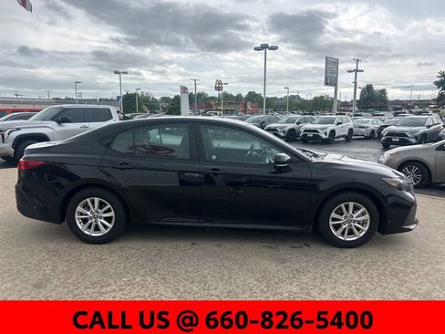 Used 2026 Toyota Camry LE FWD image 4