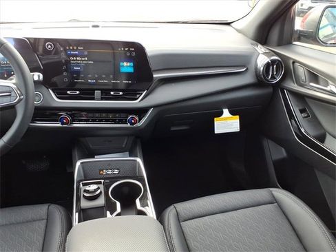 New 2026 Chevrolet Equinox LT w/ Convenience Package II image 15