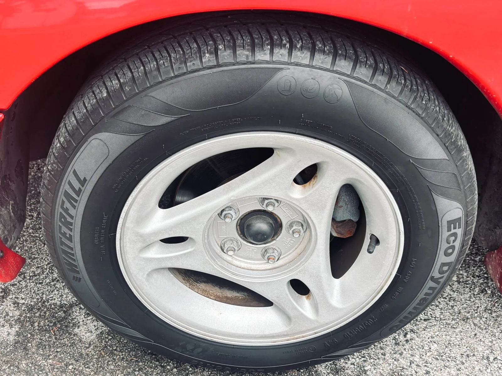 Used 1997 Ford Mustang Coupe RWD image 4