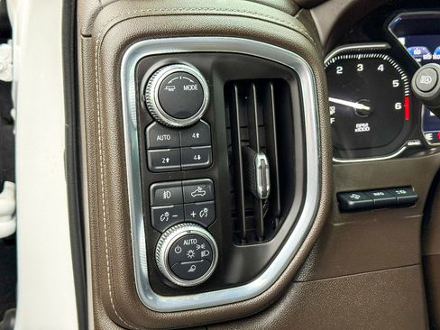 Used 2021 GMC Sierra 1500 SLT w/ SLT Premium Plus Package image 21