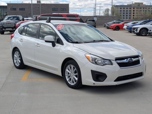 Used 2014 Subaru Impreza 2.0i Premium w/ All-Weather Package w/CVT AWD/4WD image 7
