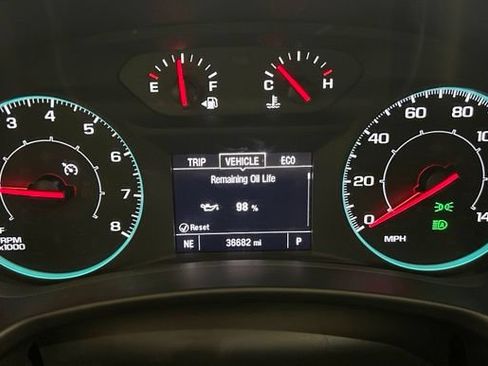 Used 2024 Chevrolet Equinox LS FWD image 26