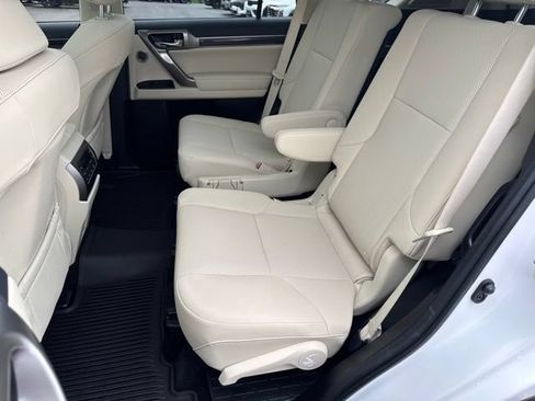 Used 2022 Lexus GX 460 Premium AWD/4WD image 6