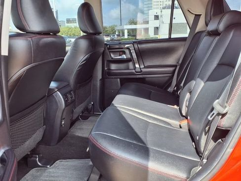 Used 2017 Toyota 4Runner TRD Off-Road Premium w/ Convenience Package AWD/4WD image 5