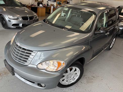 Used 2010 Chrysler PT Cruiser w/ Convenience Group image 9