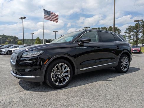 Certified 2023 Lincoln Nautilus Reserve w/ Equipment Group 201A image 11