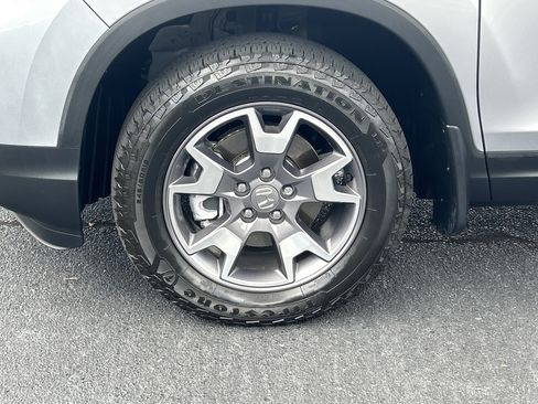 Used 2022 Honda Passport TrailSport image 32