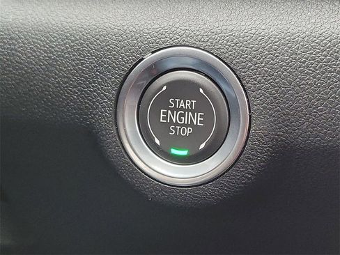 Used 2026 GMC Terrain AT4 w/ Technology Package II image 17