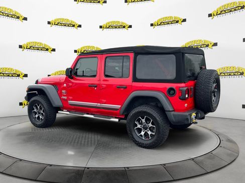 Used 2018 Jeep Wrangler Unlimited Sport S AWD/4WD image 3