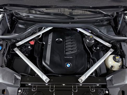 Used 2021 BMW X5 xDrive40i w/ M Sport Package image 47