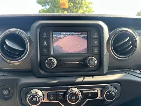 Used 2021 Jeep Wrangler Unlimited Sport AWD/4WD image 8