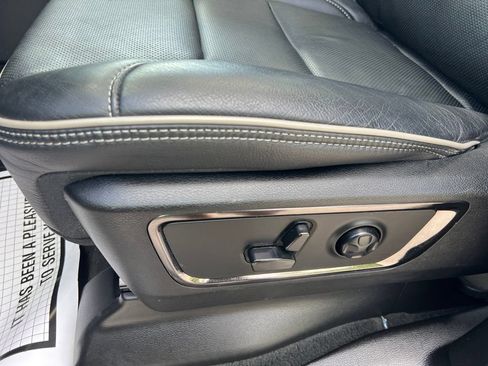 Used 2024 RAM 1500 Limited AWD/4WD image 44
