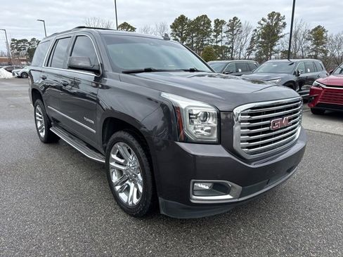 Used 2018 GMC Yukon SLT w/ Premium Edition image 2