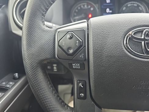 Used 2023 Toyota Tacoma TRD Sport image 21