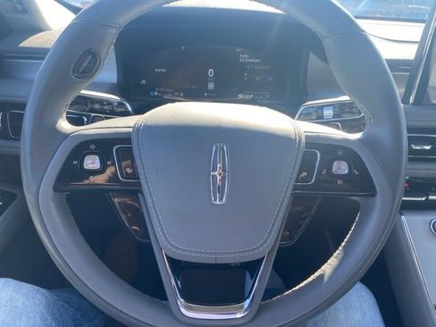 Used 2020 Lincoln Aviator Reserve w/ Equipment Group 201A image 21