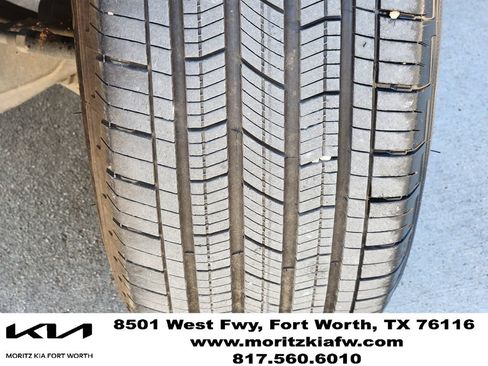 Used 2025 Jeep Grand Cherokee Altitude AWD/4WD image 10