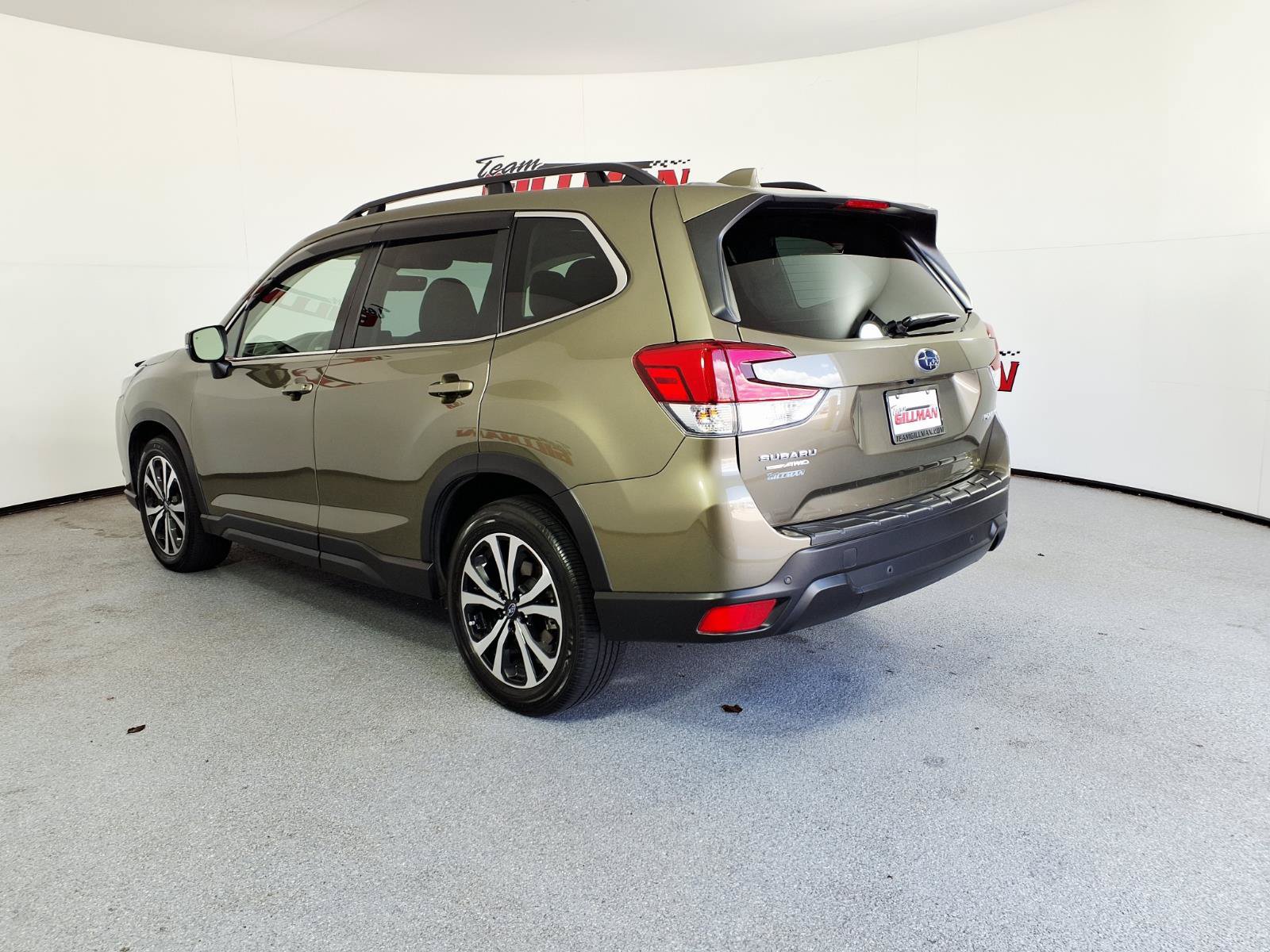 Used 2023 Subaru Forester Limited AWD/4WD image 8